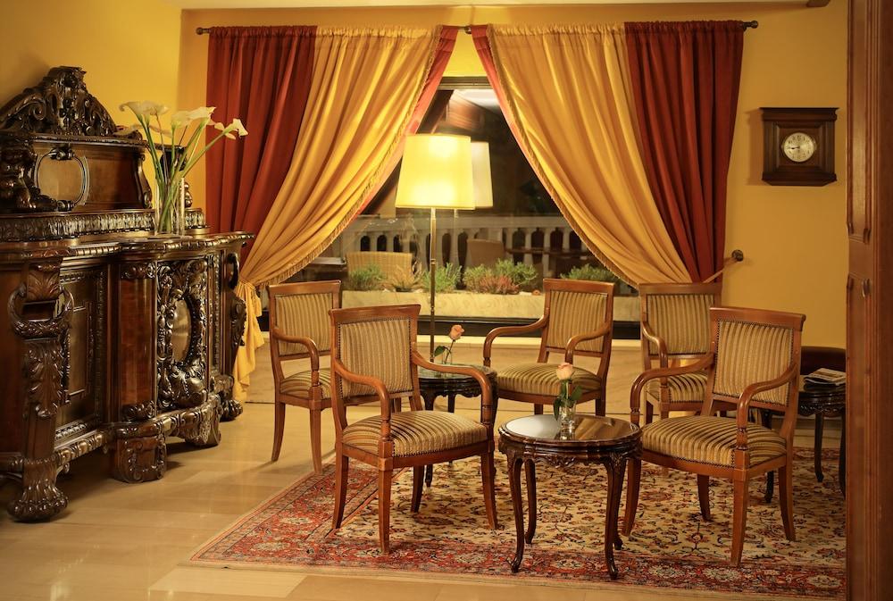 Hotel Schloss Weikersdorf Baden Ngoại thất bức ảnh