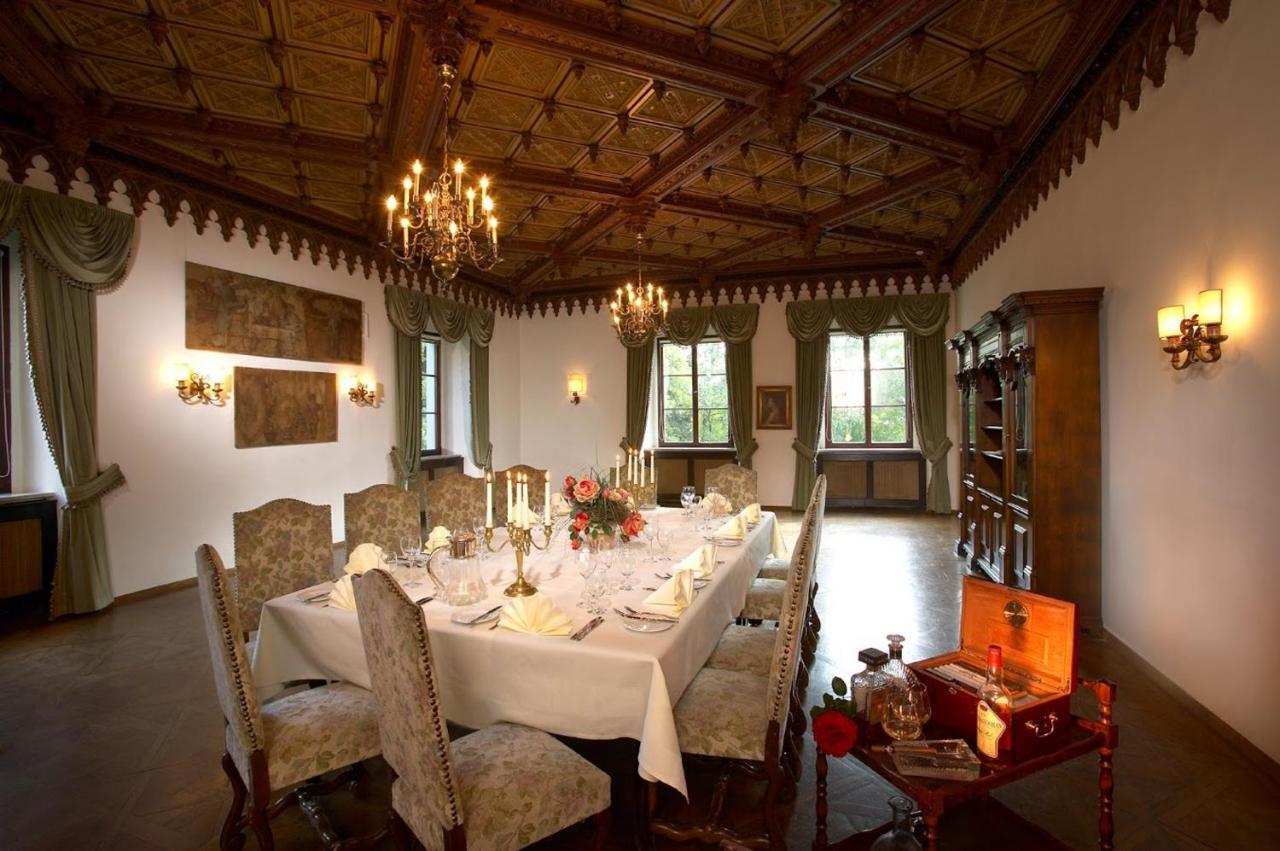 Hotel Schloss Weikersdorf Baden Ngoại thất bức ảnh