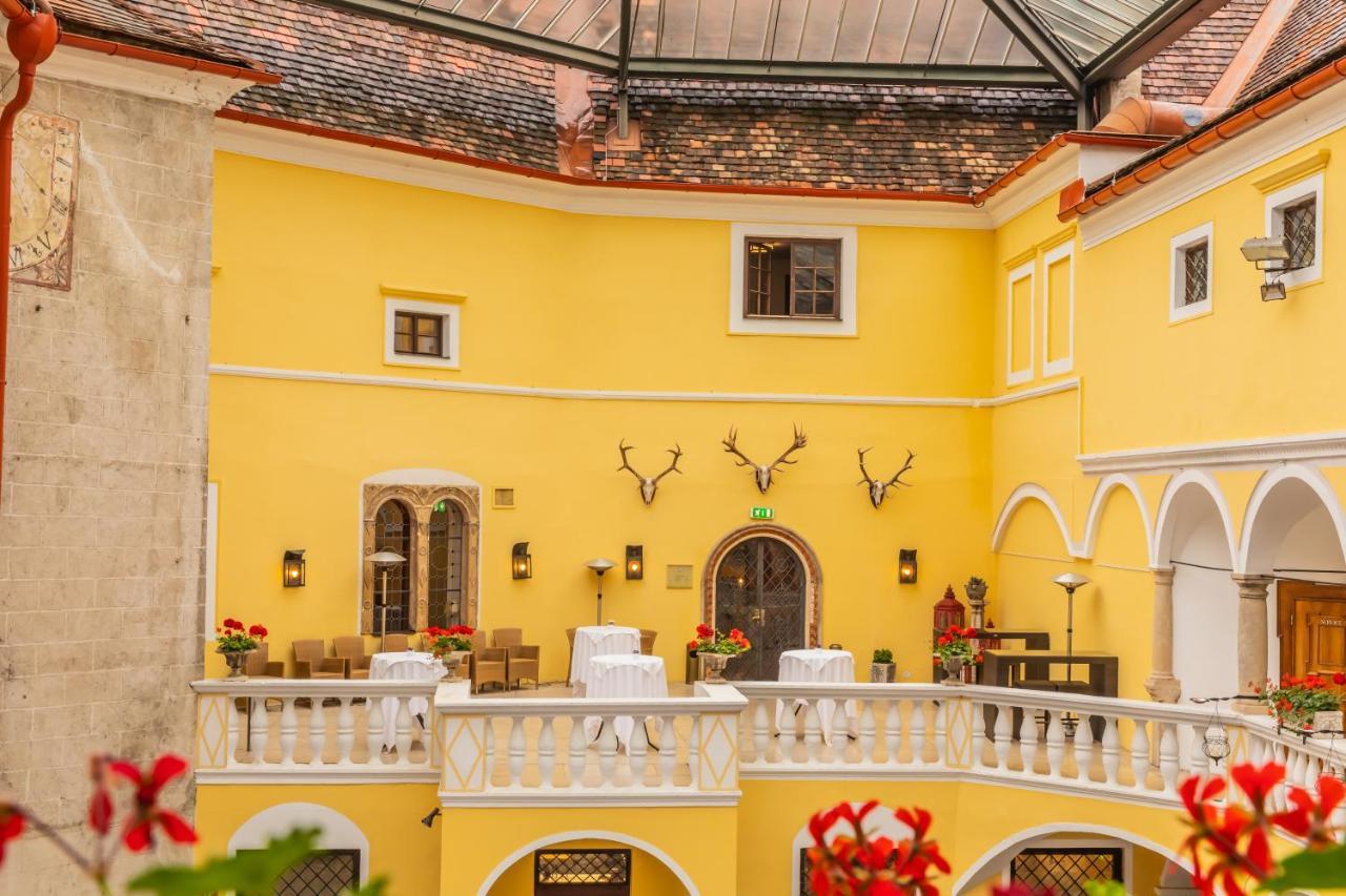 Hotel Schloss Weikersdorf Baden Ngoại thất bức ảnh