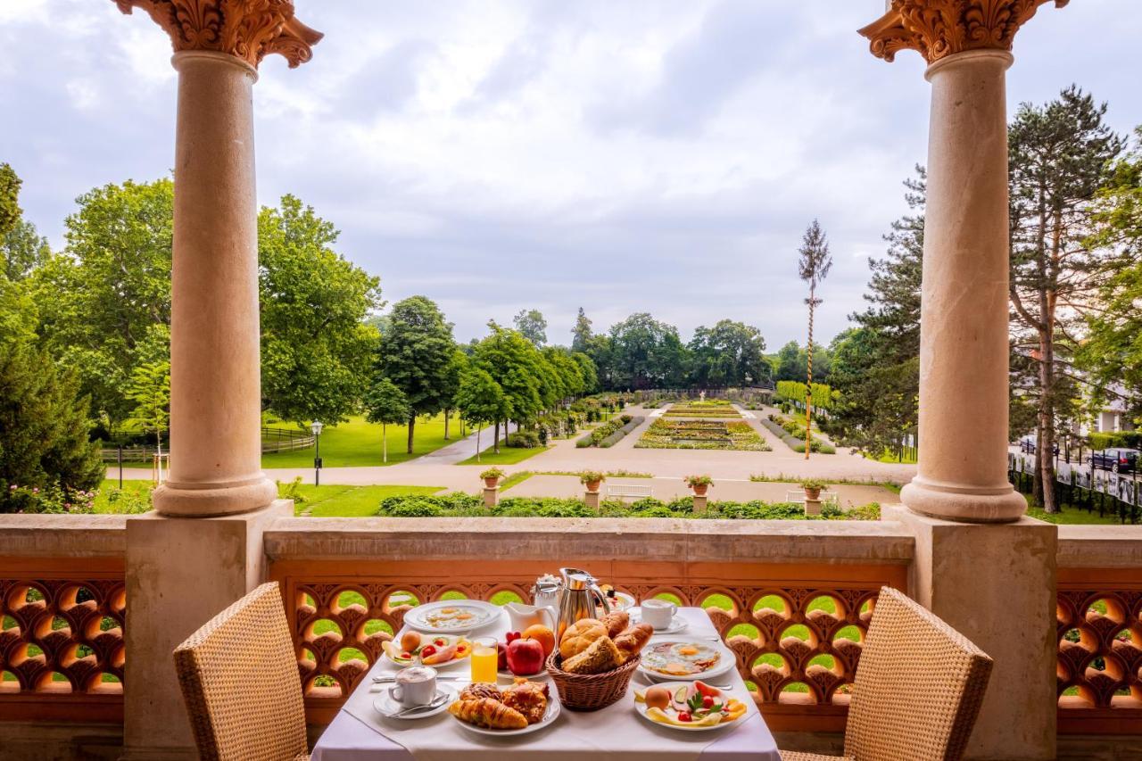 Hotel Schloss Weikersdorf Baden Ngoại thất bức ảnh